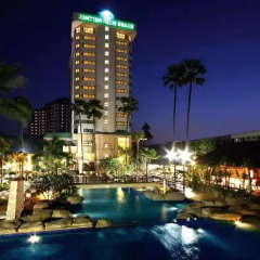 Jomtien Palm Beach Hotel And Resort вид на фасад фото 2