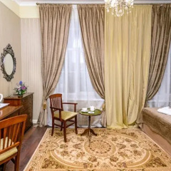 Пётр Отель 4* Номер Делюкс с двуспальной кроватью