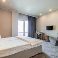 Гостиница Море 4* Номер Комфорт с двуспальной кроватью фото 2