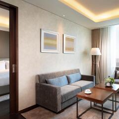 Lotte City Hotel Myeongdong 4* Улучшенный люкс с различными типами кроватей фото 2