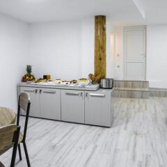 Отель Golden Nugget Tbilisi Грузия, Тбилиси - отзывы, цены и фото номеров - забронировать отель Golden Nugget Tbilisi онлайн питание фото 3