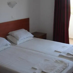Apostolis Hotel Apartments комната для гостей