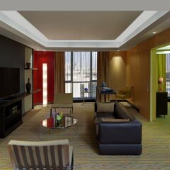 Radisson Blu Hotel, Dubai Media City 4* Представительский номер с 2 отдельными кроватями