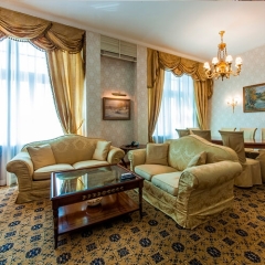Гостиница Premier Palace 5* Апартаменты Royal с различными типами кроватей