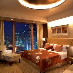Отель Pudong Shangri-La East Shanghai 5* Номер Executive с различными типами кроватей фото 2