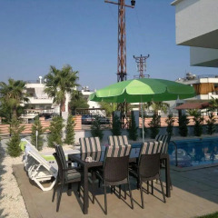 Отель Faralia Golfing Villa бассейн