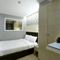 Отель Prestige Suites Bangkok Бангкок комната для гостей фото 9