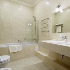 Гостиница Хрустальный Resort & Spa 4* Люкс с различными типами кроватей фото 8