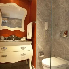 Q Premium Resort Турция, Окурджалар - 2 отзыва об отеле, цены и фото номеров - забронировать отель Q Premium Resort - All Inclusive онлайн ванная