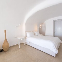 Отель Santorini Secret Suites & Spa 5* Люкс Grand с различными типами кроватей фото 2