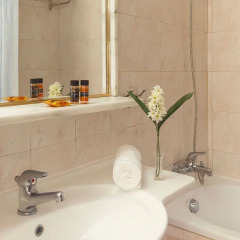 Отель Aquarium View Hotel Греция, Родос - отзывы, цены и фото номеров - забронировать отель Aquarium View Hotel онлайн ванная фото 2