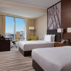 Гостиница DoubleTree by Hilton Moscow — Vnukovo Airport комната для гостей фото 4