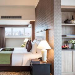 Отель Baiyoke Sky 4* Улучшенный люкс
