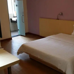 Отель 7 Days Inn (Guangzhou Huanghuagang Metro Station) комната для гостей фото 6