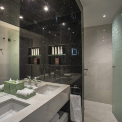 Отель Parklane, a Luxury Collection Resort & Spa Кипр, Лимассол - 2 отзыва об отеле, цены и фото номеров - забронировать отель Parklane, a Luxury Collection Resort & Spa онлайн ванная фото 4