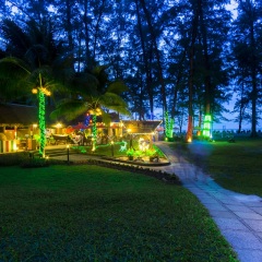 Отель Amora Beach Resort Phuket вид на фасад