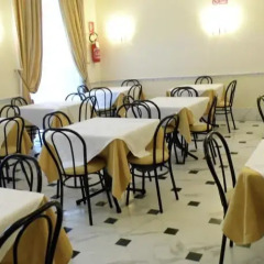 Raeli Hotel Noto питание
