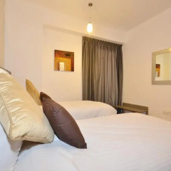 Отель Vacation Holiday Homes - Jumeirah Beach Residences комната для гостей фото 10