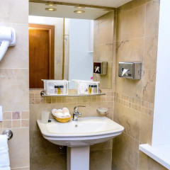 Пётр Отель 4* Апартаменты фото 7