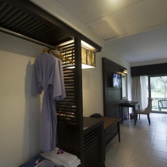 Отель Amora Beach Resort Phuket удобства в номере