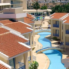 Kissos Hotel бассейн