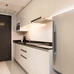 Отель Maitria Sukhumvit 18 Bangkok – A Chatrium Collection 4* Стандартный номер фото 11