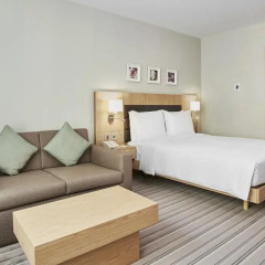 Отель Hilton Garden Inn Dubai Mall Of The Emirates 4* Стандартный номер с различными типами кроватей фото 2