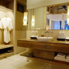 Отель Twin Lotus Resort and Spa - Adults Only Ланта ванная фото 2
