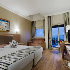 Отель Crystal Tat Beach Resort Spa комната для гостей