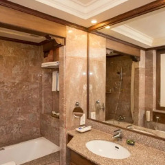 Отель The Fulbari Resort & Spa Непал, Покхара - отзывы, цены и фото номеров - забронировать отель The Fulbari Resort & Spa онлайн ванная фото 2