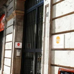 Отель Barcelona Central Garden Барселона вид на фасад
