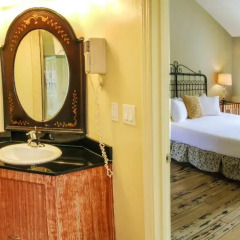 Отель Cambria Pines Lodge 3* Люкс повышенной комфортности с различными типами кроватей фото 6