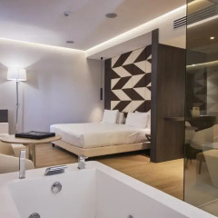Отель IH Hotels Milano Ambasciatori 4* Люкс с двуспальной кроватью фото 7