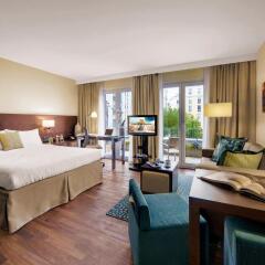 Отель Residence Inn By Marriott City East 4* Студия с террасой