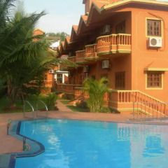Отель Ruffles Beach Resort Гоа бассейн