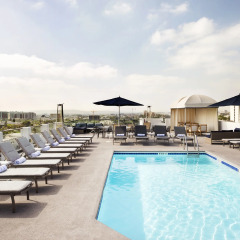 Отель Le Montrose Suite Hotel США, Уэст-Голливуд - отзывы, цены и фото номеров - забронировать отель Le Montrose Suite Hotel онлайн бассейн