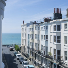 Отель Brighton Marina House Hotel - B&B Великобритания, Кемптаун - отзывы, цены и фото номеров - забронировать отель Brighton Marina House Hotel - B&B онлайн балкон