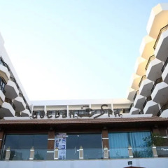 Отель Marlin Inn Azur Resort парковка