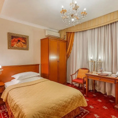 Гостиница Амбассадори 4* Стандартный номер с разными типами кроватей фото 3