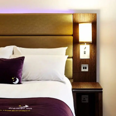 Отель Premier Inn Glasgow Braehead Великобритания, Глазго - отзывы, цены и фото номеров - забронировать отель Premier Inn Glasgow Braehead онлайн сейф в номере