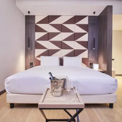 Отель IH Hotels Milano Ambasciatori 4* Люкс с различными типами кроватей фото 6