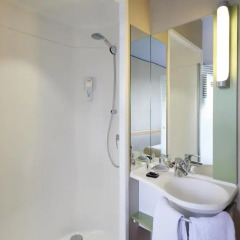 Отель ibis budget Zurich Airport Двухместный номер с различными типами кроватей фото 3