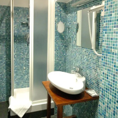 Отель Flann OBrien Rooms Италия, Рим - отзывы, цены и фото номеров - забронировать отель Flann OBrien Rooms онлайн ванная фото 4
