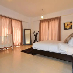 Отель Vacation Holiday Homes - Jumeirah Beach Residences комната для гостей фото 3