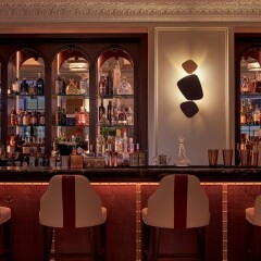 100 Queen's Gate Hotel London, Curio Collection by Hilton гостиничный бар
