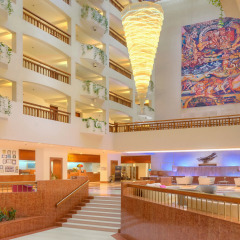 Отель St Raphael Resort & Marina интерьер отеля