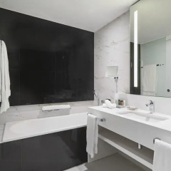 Отель Hilton Tallinn Park 4* Стандартный номер с разными типами кроватей фото 3