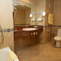 Отель SUNRISE Garden Beach Resort & Spa - All Inclusive Египет, Хургада - 9 отзывов об отеле, цены и фото номеров - забронировать отель SUNRISE Garden Beach Resort & Spa - All Inclusive онлайн ванная