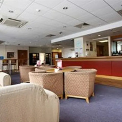 Отель Travelodge Hatfield Central интерьер отеля