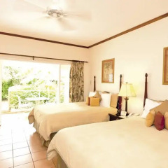 Отель Coyaba Beach Resort and Club комната для гостей